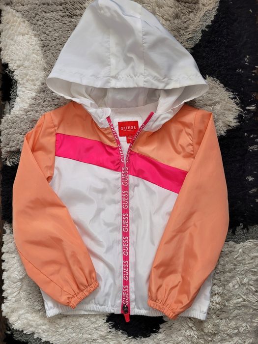 Geaca Guess 5 ani, noua