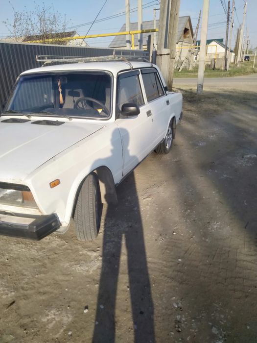 Lada ВАЗ 2 1 0 7