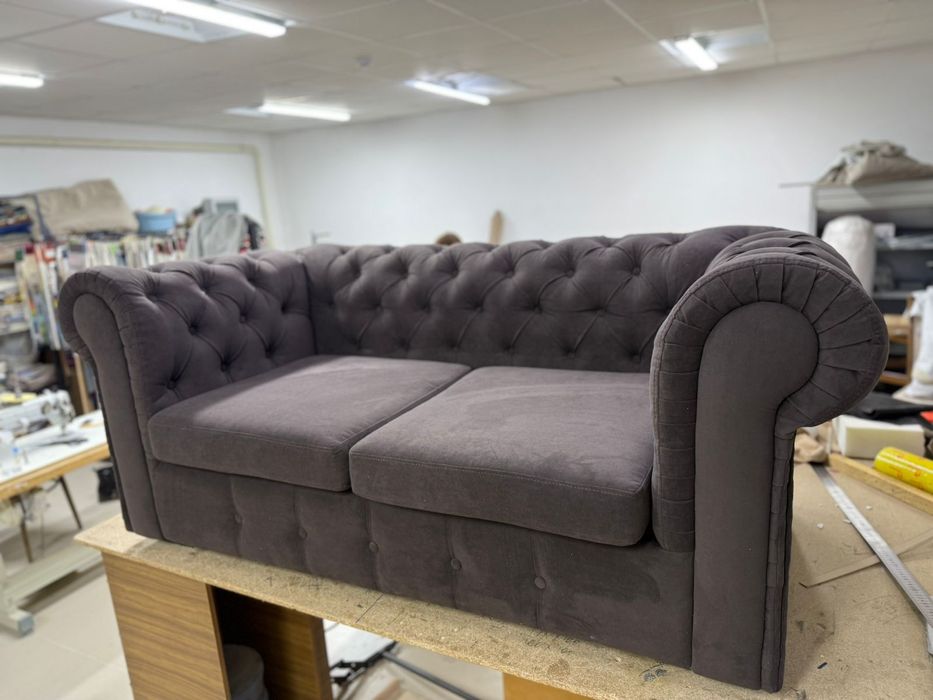 Диван честер новый.