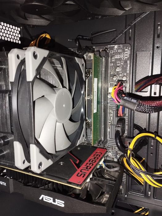 Старенький игровой компьютер