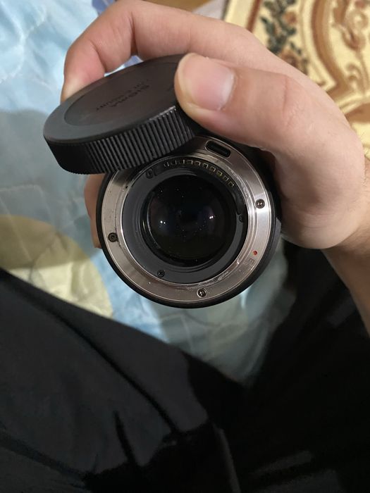 обьектив sirui 56mm f1.2