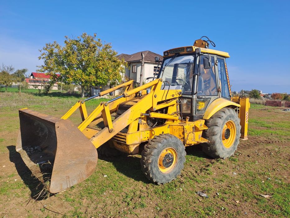 Buldoexcavator JCB 3CX funcțional – pentru dezmembrări – picon + cupe