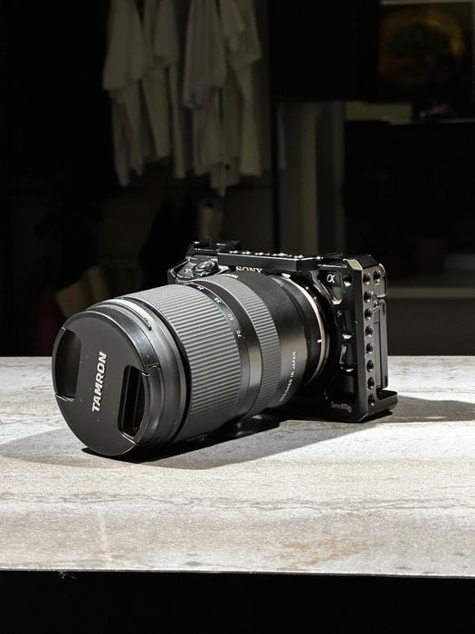 Продаю Sony 6400