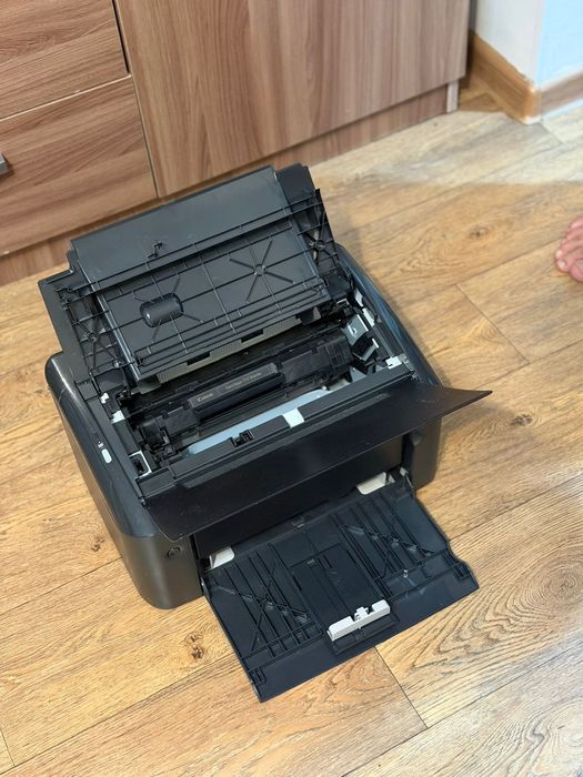 Продам принтер  Canon LBP 3010B