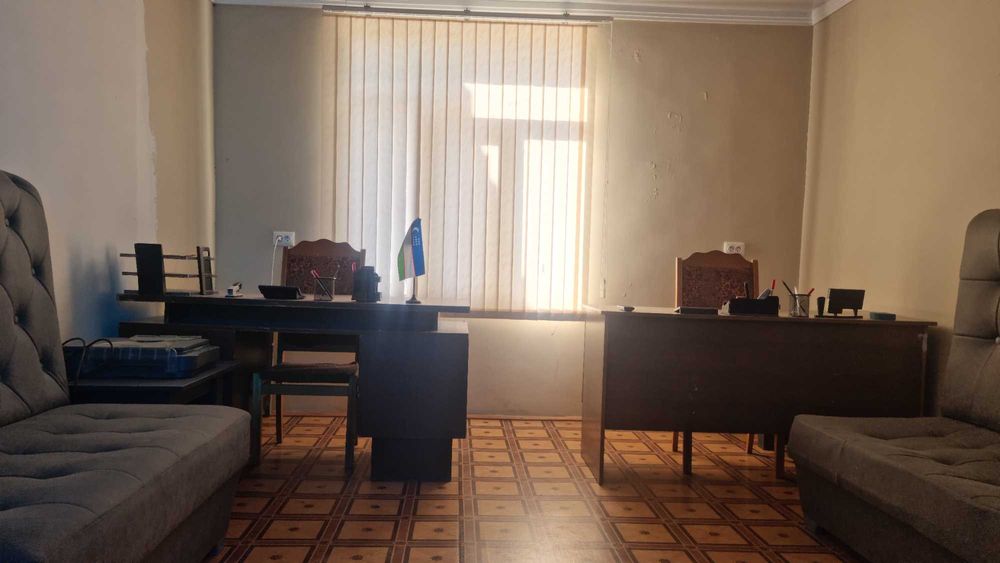 Офис хонаси ва омбор биноси ижарага берилади.