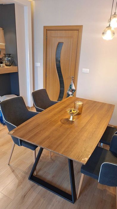 Трапезна маса с шест стола