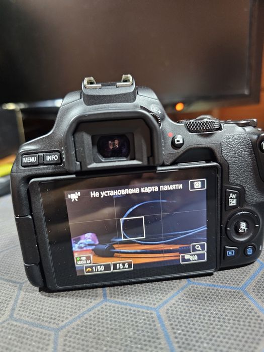 Canon 250D состояние как новое