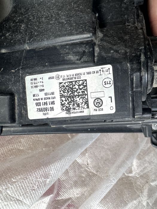 Ляв фар VW Golf 8 Full Led