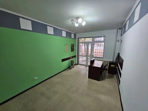 Ттз1  Локомотив 60м² 1этаж 3комн 1линия можно под алкогольныйМаг ЮрАдр