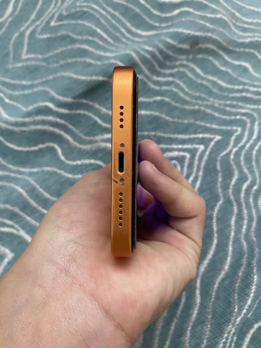 IPhone XR В корпусе 17Pro, емкость 93%