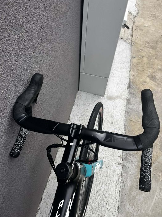 Карбонов шосеен велосипед KTM Revelator pro 2021 (Alto team edition).