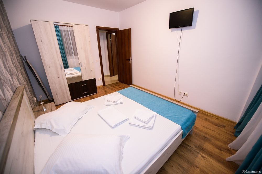 Apartament la parter cu gradina