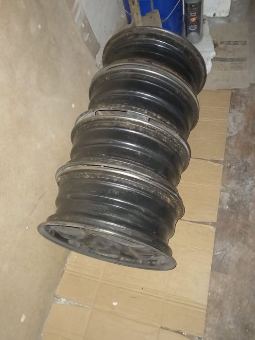 Продам диск на рено
