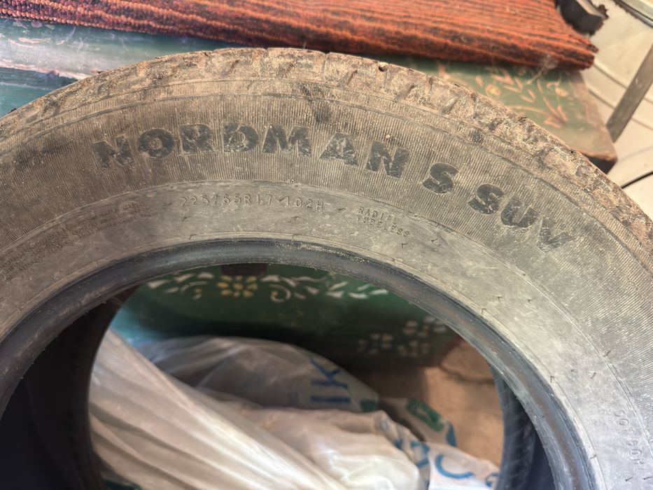 Продам шины Nokian