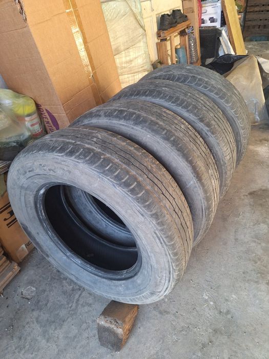Продам шины для авто.  ТОРГ