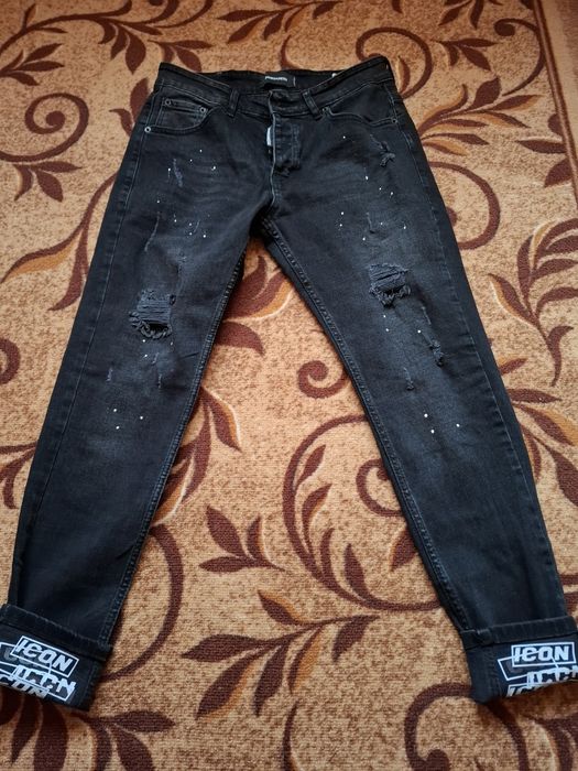 Blugi dsquared barbat
