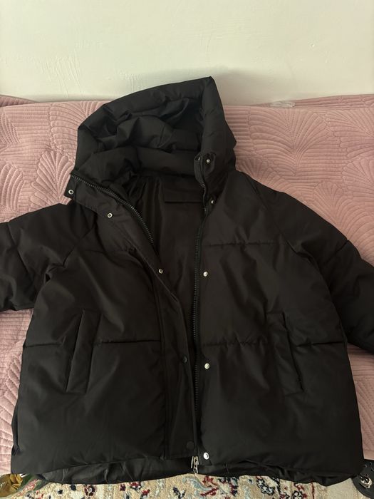 Продаю зимнюю куртку