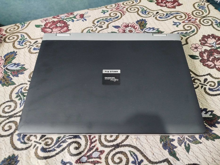 Продам ноутбук Fujitsu Siemens AMILO Pro