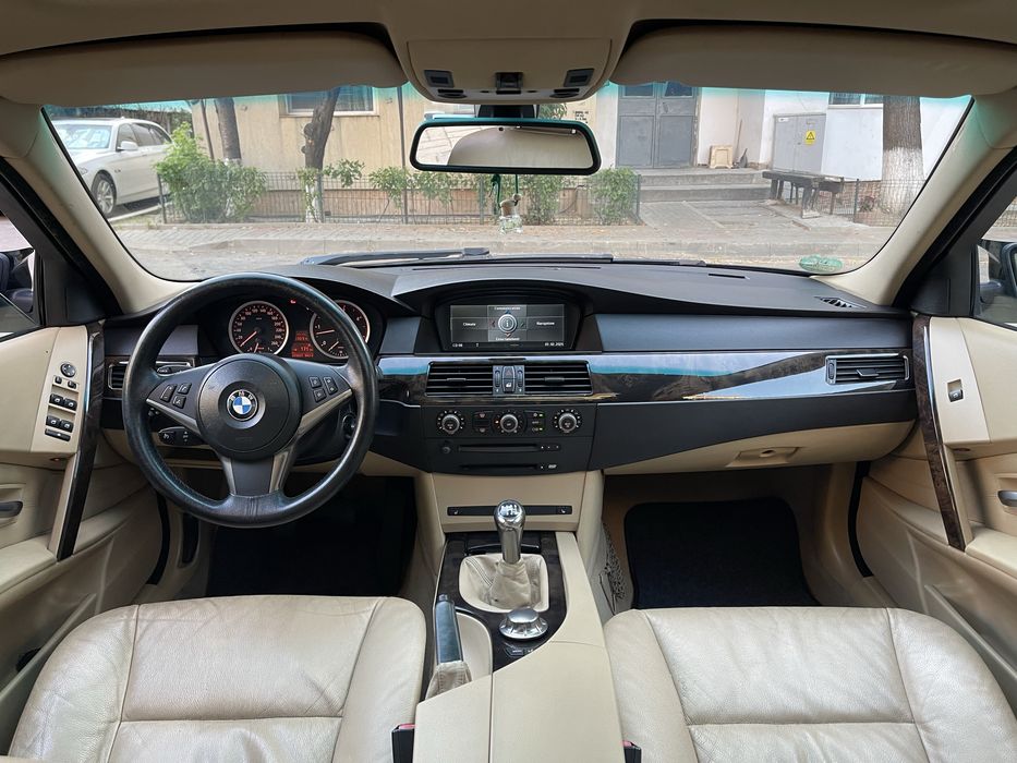 Bmw Seria 5 e60 525d M57 Full Piele Crem Trapa Memorii Bi-Xenon Navi Mare