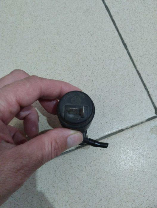 Помпа за чистачки Фиат Пунто