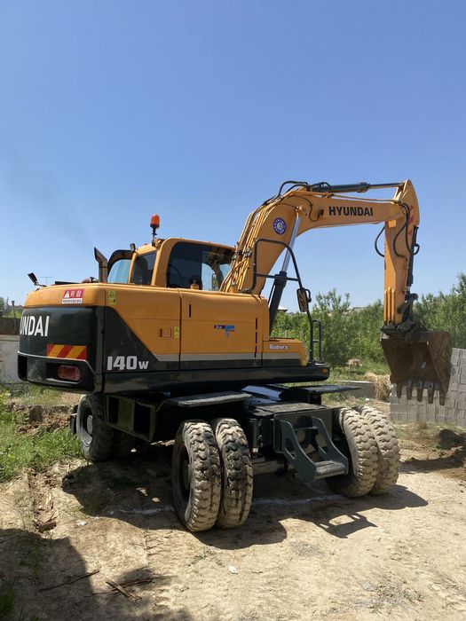 Hyundai Samsung 140