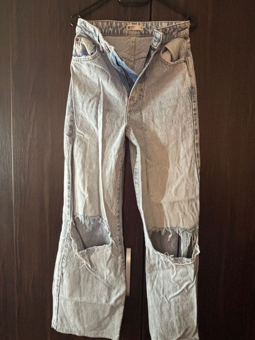 Различни марки дънки