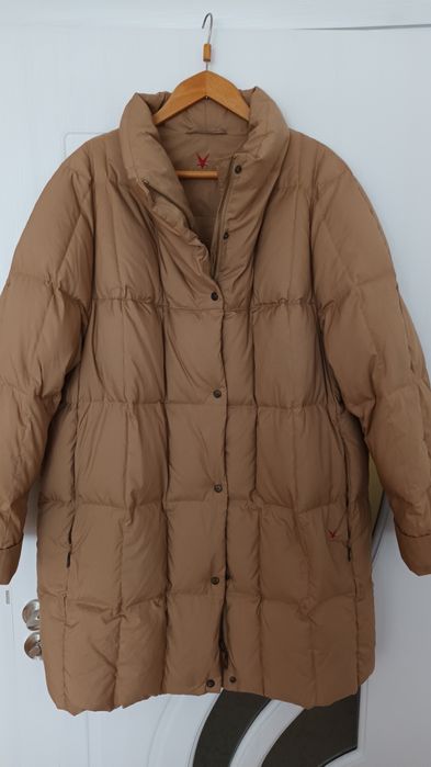 Шуба пълнеж от естествен пух.