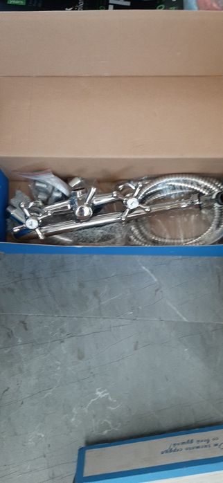 Продам новые смесителя