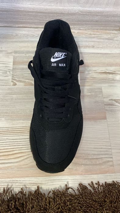 Продаю кроссовки Nike.