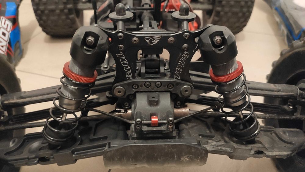 Monster Team Corally KRONOS XP6S 1:8 V2 - RTR