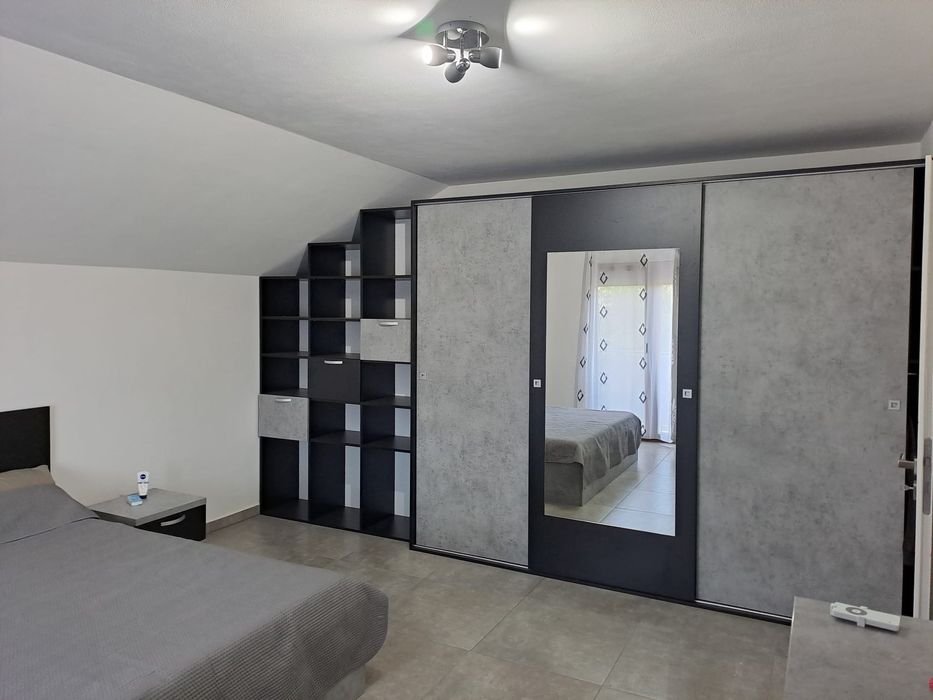 Vand casa tip duplex