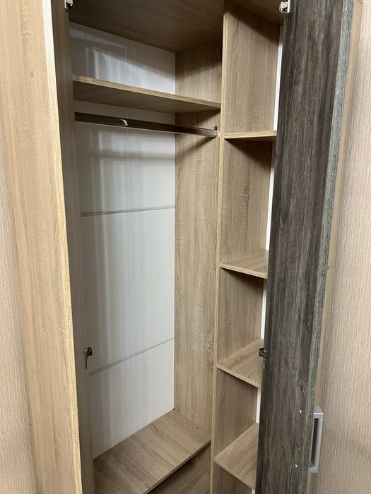 Угловой шкаф продам