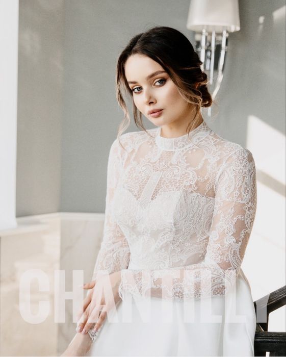 Продам  элегантное свадебное платье