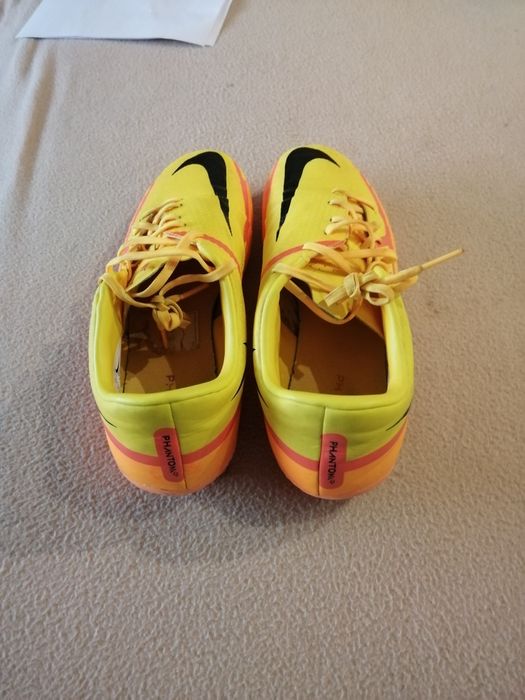 Футболни бутонки Nike Phantom GT