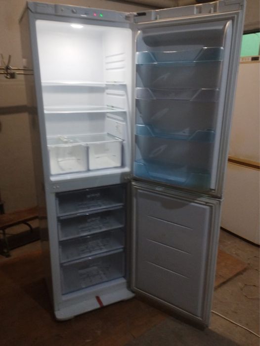 Продам холодильник