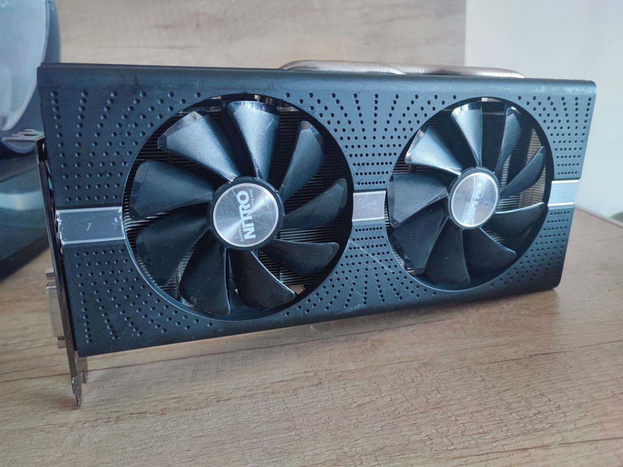 Sapphire NITRO+ RX570 8GB GDDR5 OC гр. София Студентски град • OLX.bg