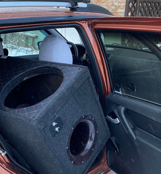 Сабвуфер в машину