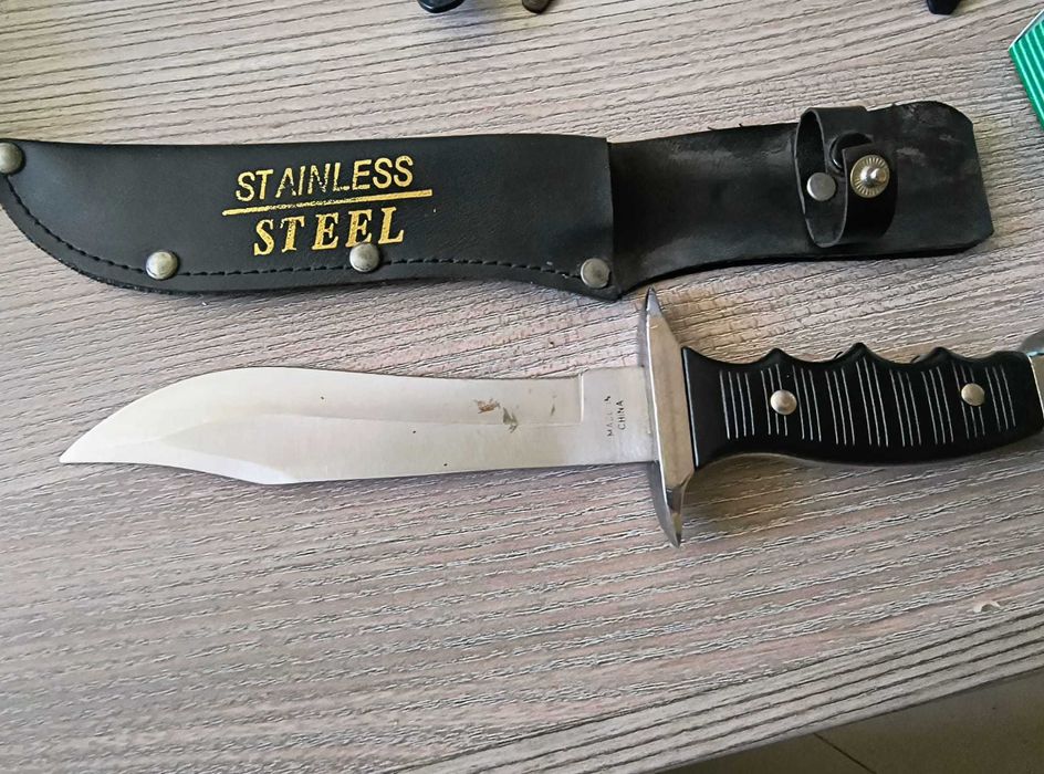 Ловен нож с калъф, неръждаема стомана