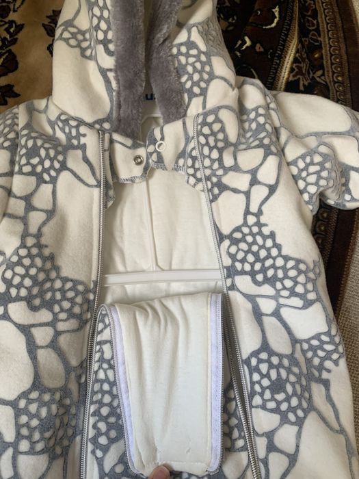 комбинезон на выписку