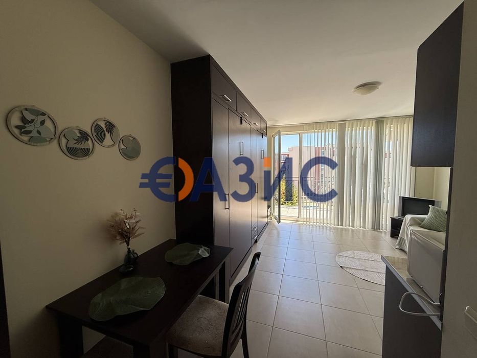Продава се Едностаен апартамент в к.к. Слънчев бряг - 40 кв.м за 1250 €/кв.м - Снимка #12