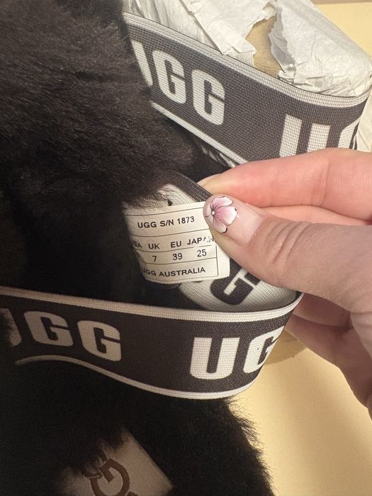 Обуквки UGG естествена кожа и косъм 39 номер 25см.