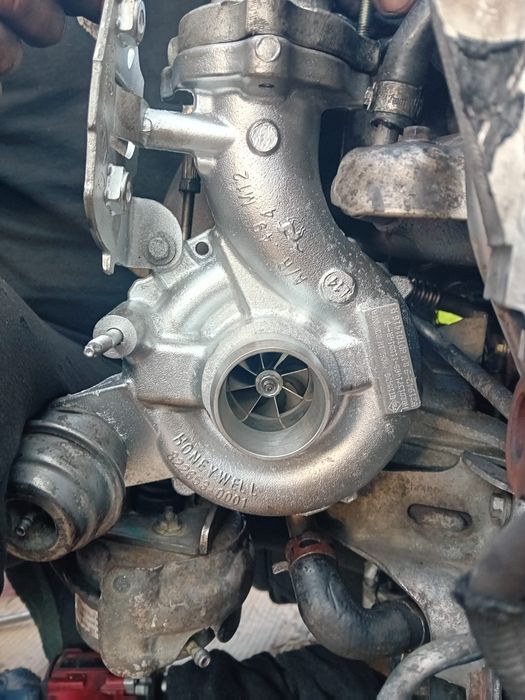 Vand Opel Vivaro biturbo 140 cai, revizuit complet, identic cu  Renault Trafic