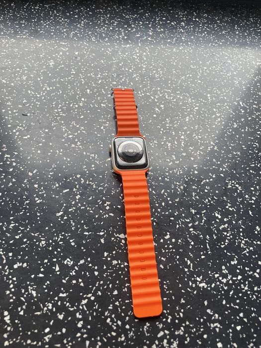 Apple watch  series 4