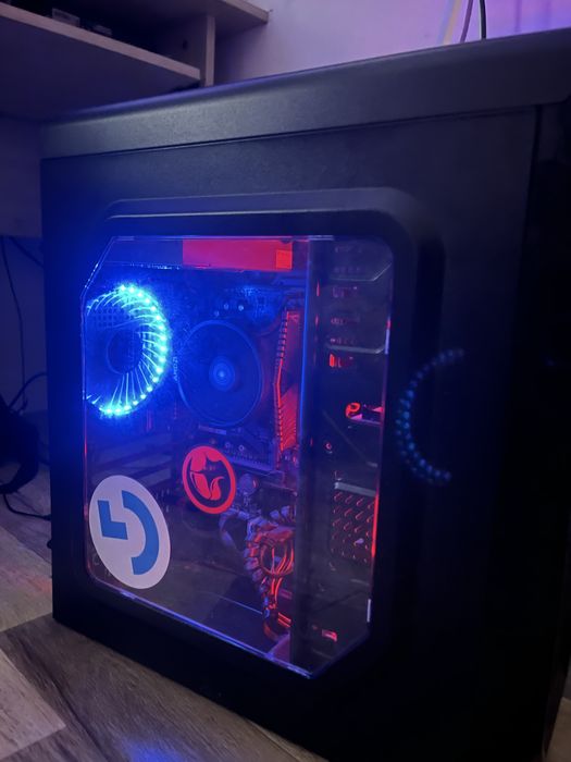 Calculator PC AMD Ryzen 3 2200G | 8GB RAM | 1TB HDD | Windows 10 Pro
