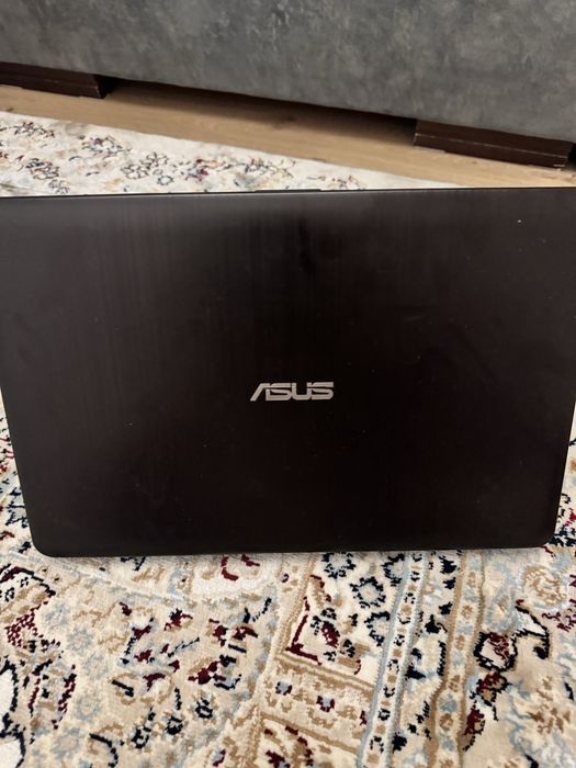 продам ноутбук ASUS VivoBook 15 серии X540B