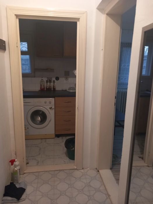 Inchiriez apartament