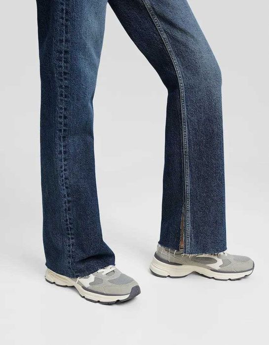 Джинсы с разрезами Bershka из США