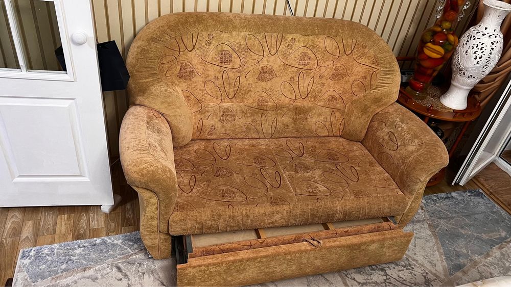 Продам мягкий уголок