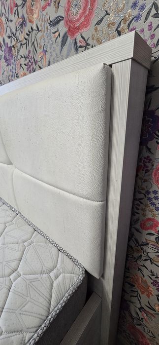 Продам кровать 2000×1600