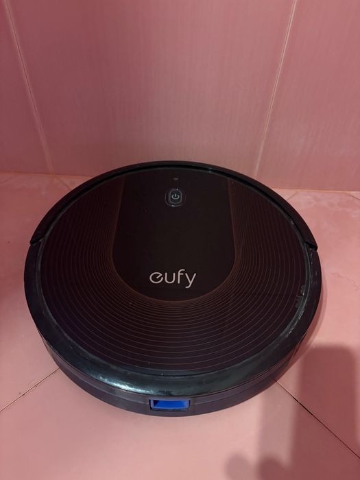 Прахосмукачка робот eufy 30C by Anker с мобилно приложение